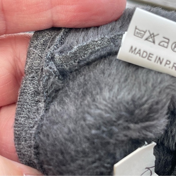 Elegant Gray Pearl-Embellished Fleece Lined Smartphone Friendly Gloves NWT - Picture 6 of 6